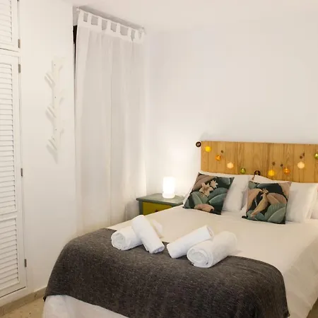 Puerta A La Mezquita Cordoue